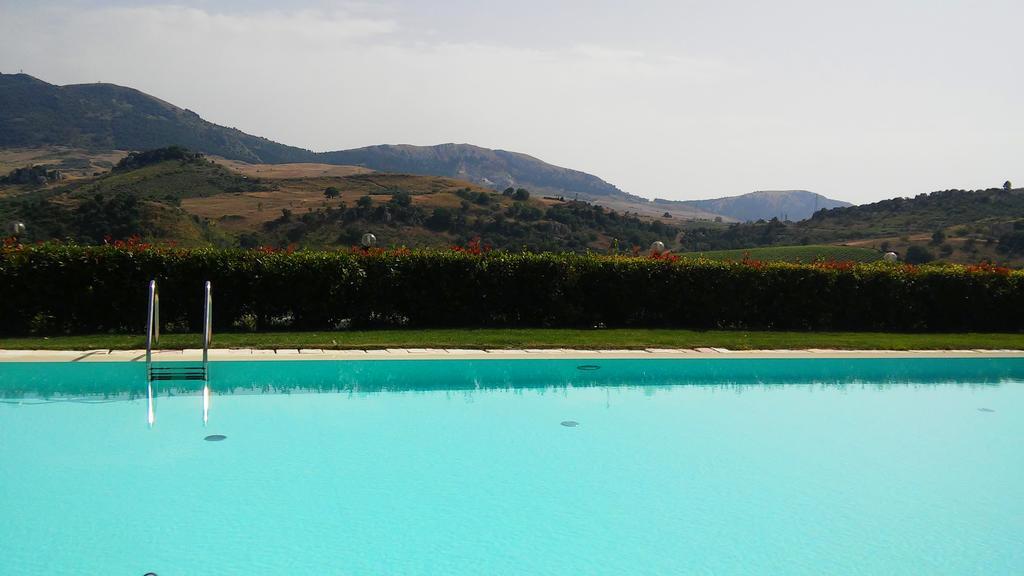 Agrirelais Baglio Di Pianetto Guest House Santa Cristina Gela  Екстериор снимка